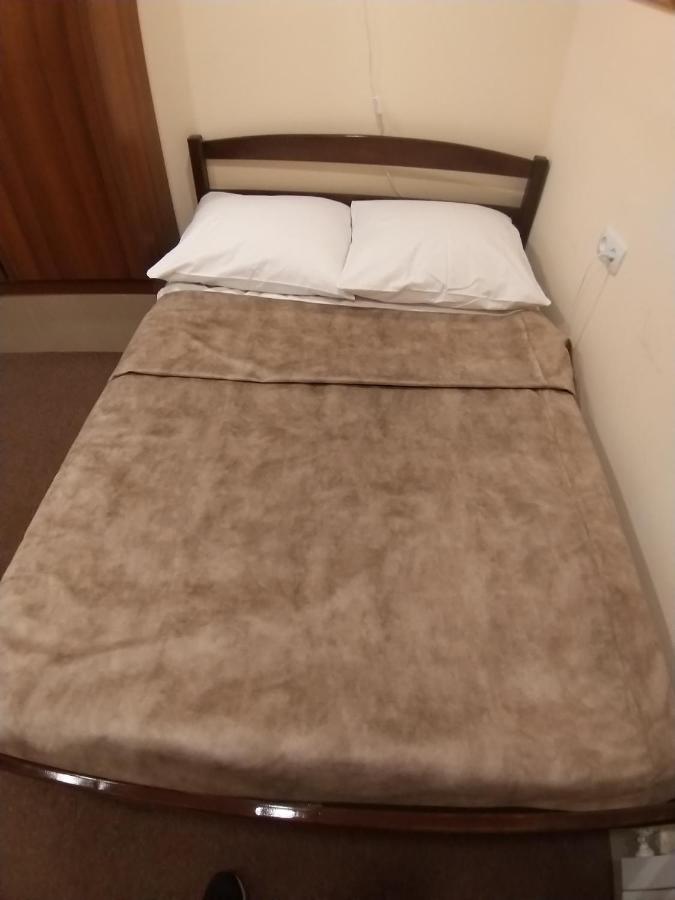 A&X Hostel And Tours Yerevan Bagian luar foto